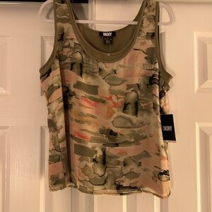 DKNY -Large - pink camouflage